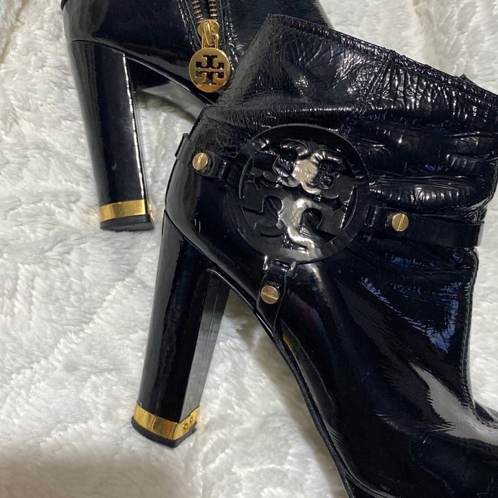 Leather Tory Burch black ankle booties size 8.5